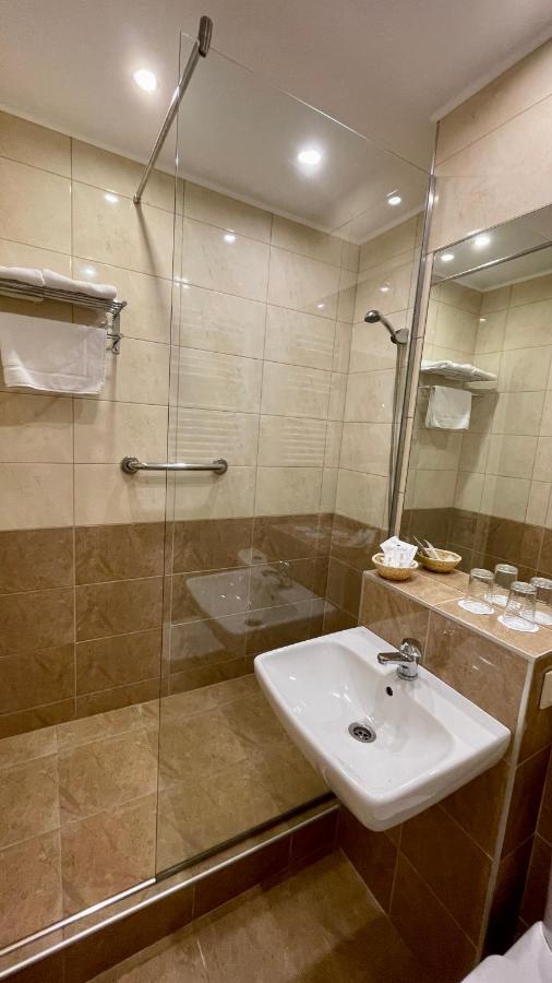 Hotel Magistern Konferencia Es Wellnesshotel Siófok Zewnętrze zdjęcie